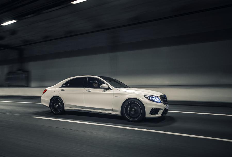  Mercedes-Benz S63 AMG 2014 года  (UK) (фото 2 из 24)